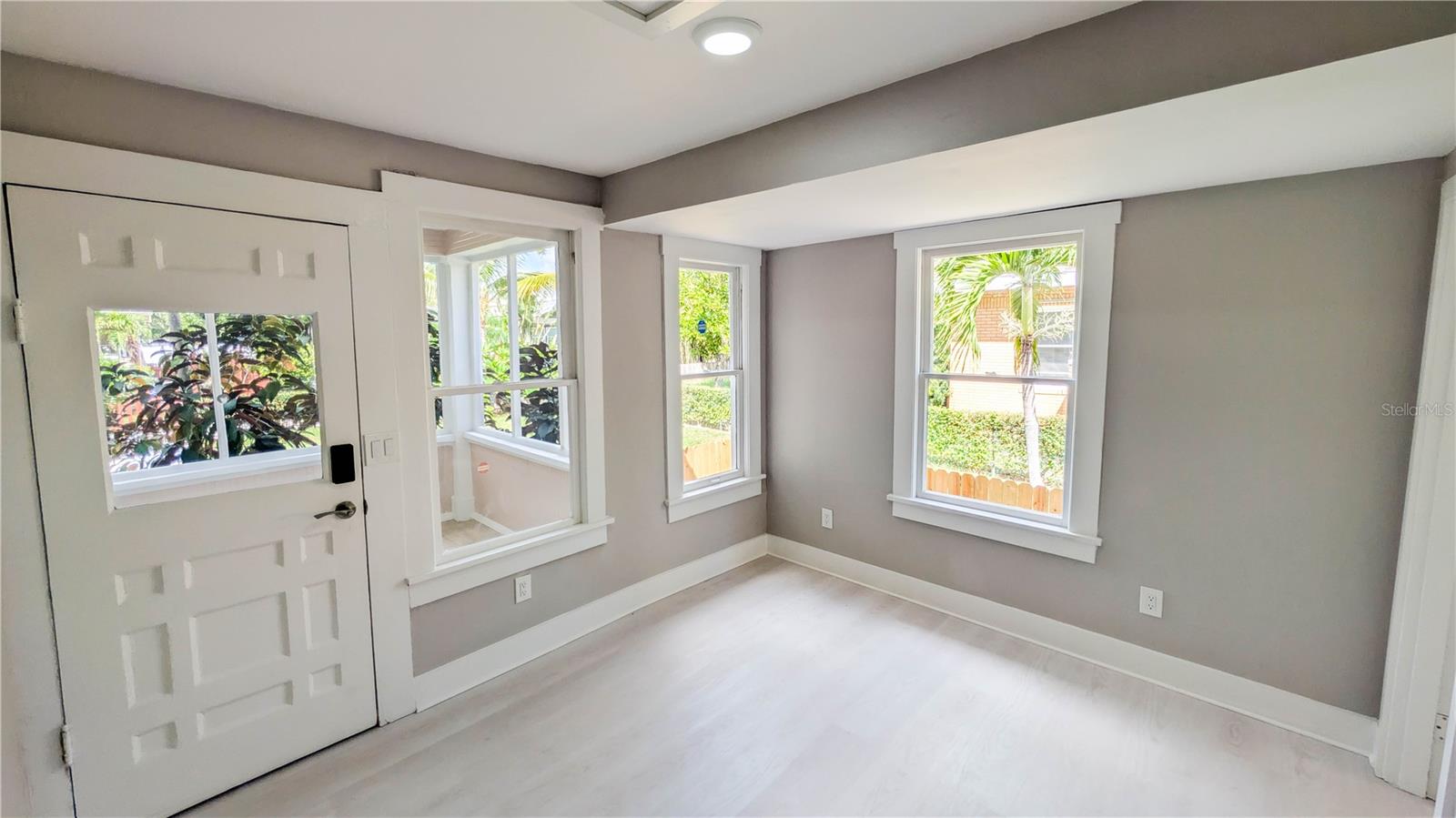 Image 56 of 89 For 361 Lang Court N