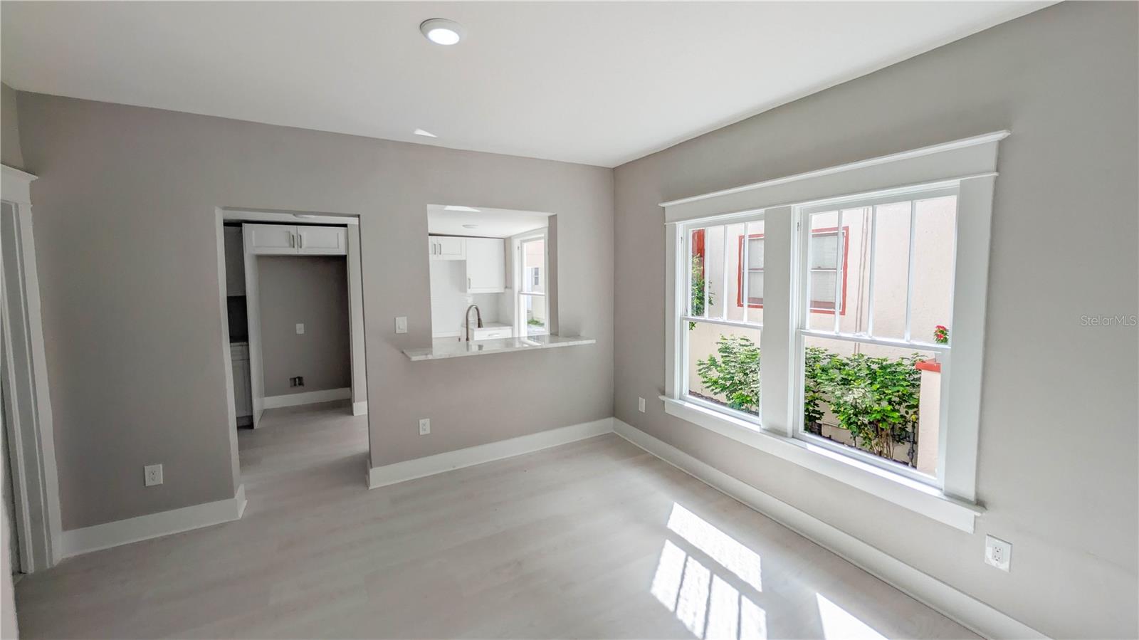 Image 7 of 89 For 361 Lang Court N