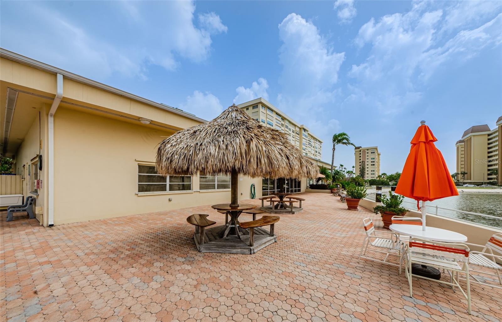 Image 34 of 44 For 4525 Cove Circle 705