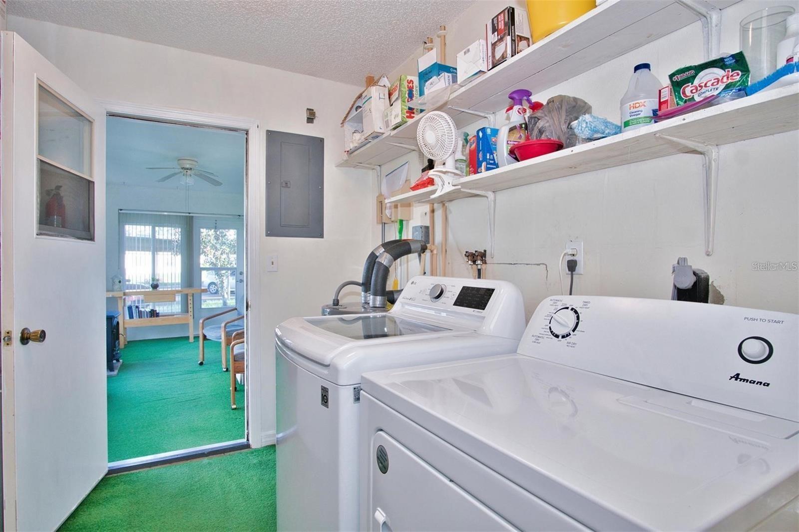 Image 10 of 30 For 1906 Canterbury Lane 32