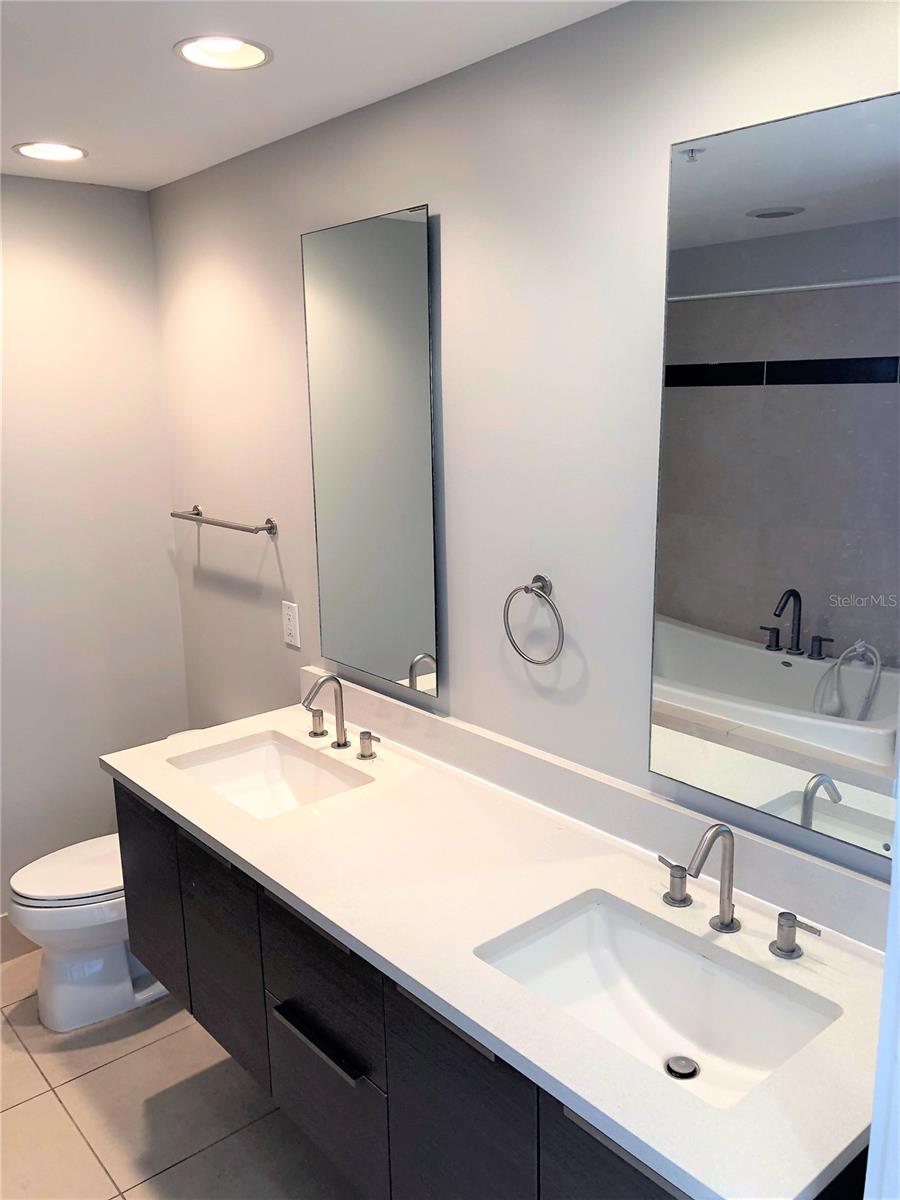 Image 20 of 42 For 145 2nd Avenue S 623