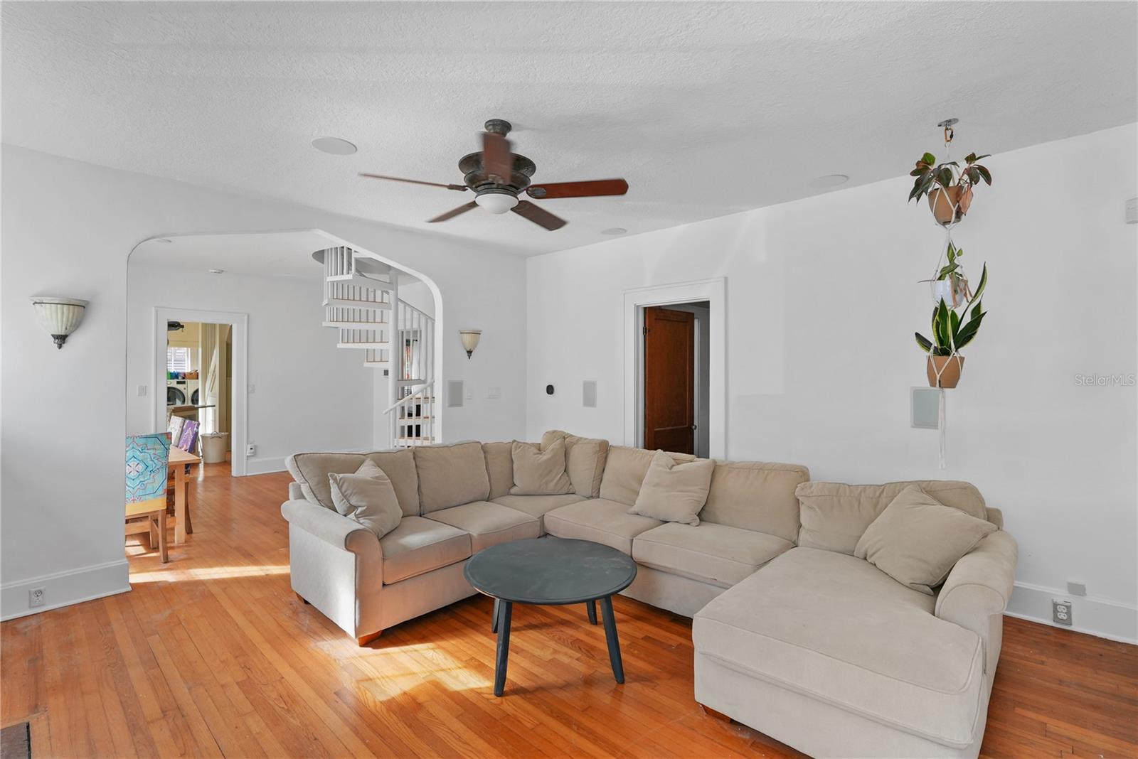 Image 18 of 51 For 714 Woodward Street