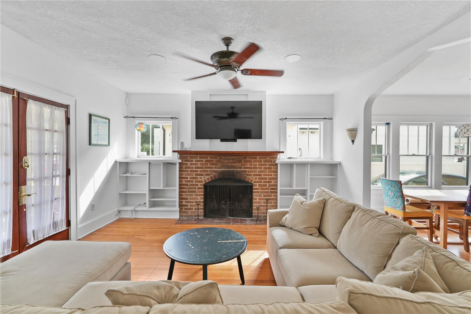 Image 20 of 51 For 714 Woodward Street