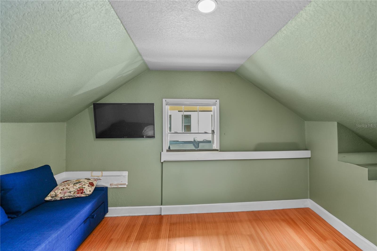 Image 35 of 51 For 714 Woodward Street