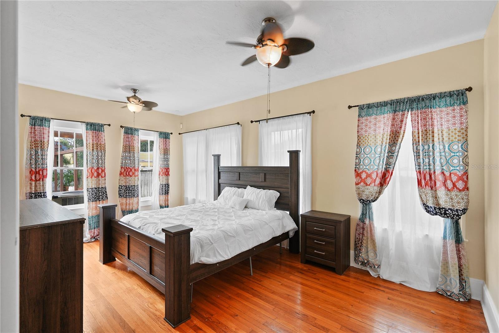 Image 6 of 51 For 714 Woodward Street