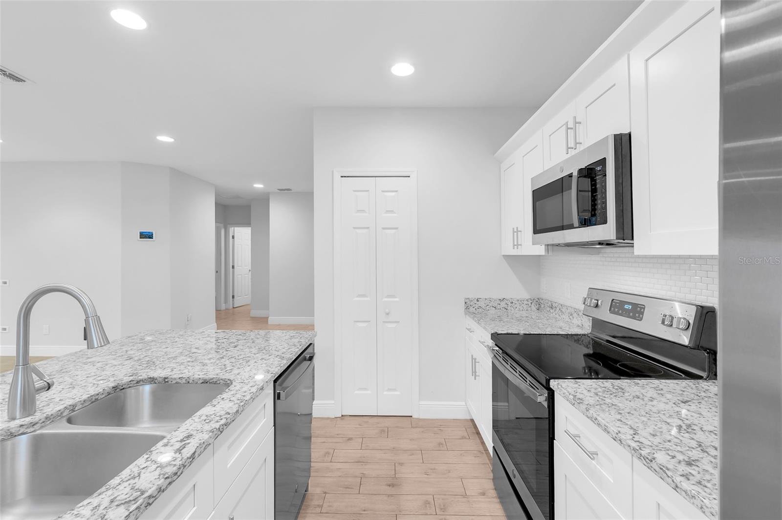 Image 10 of 47 For 226 Haversham Road