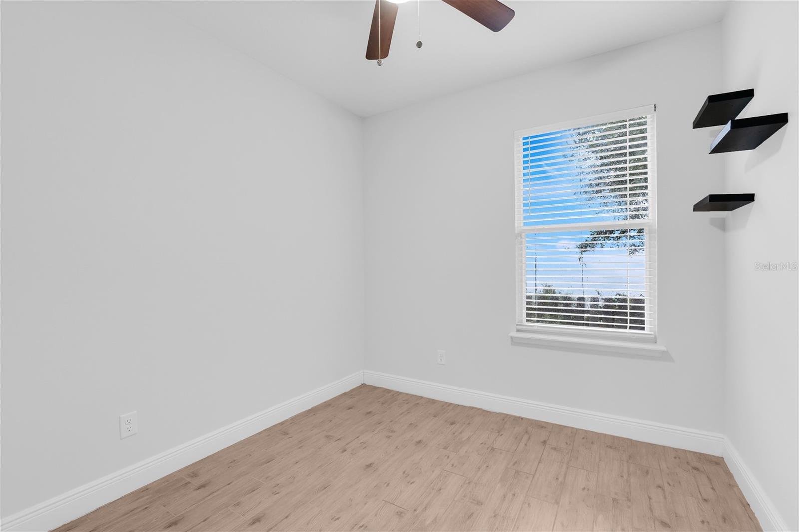 Image 23 of 47 For 226 Haversham Road