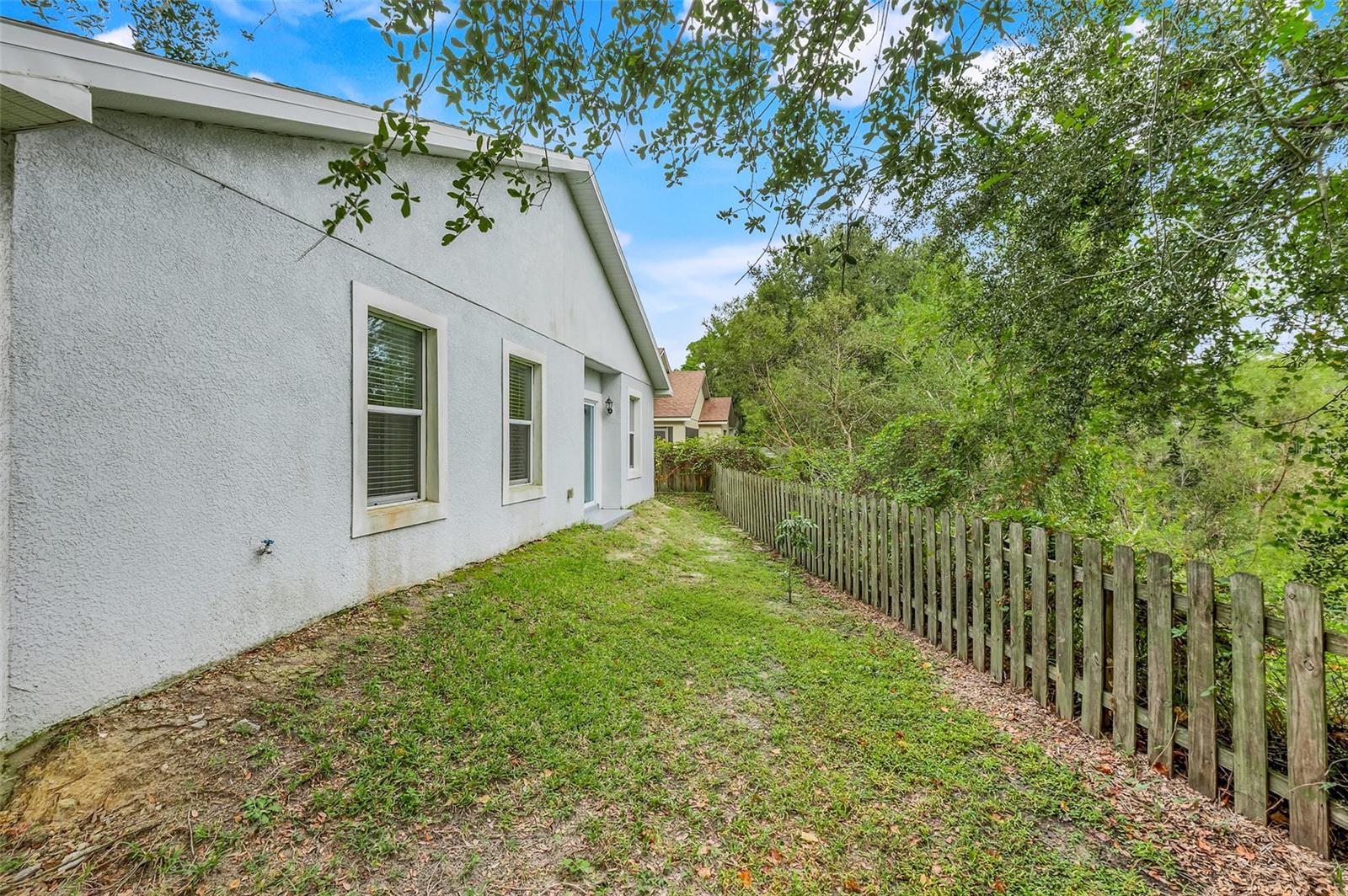 Image 27 of 47 For 226 Haversham Road