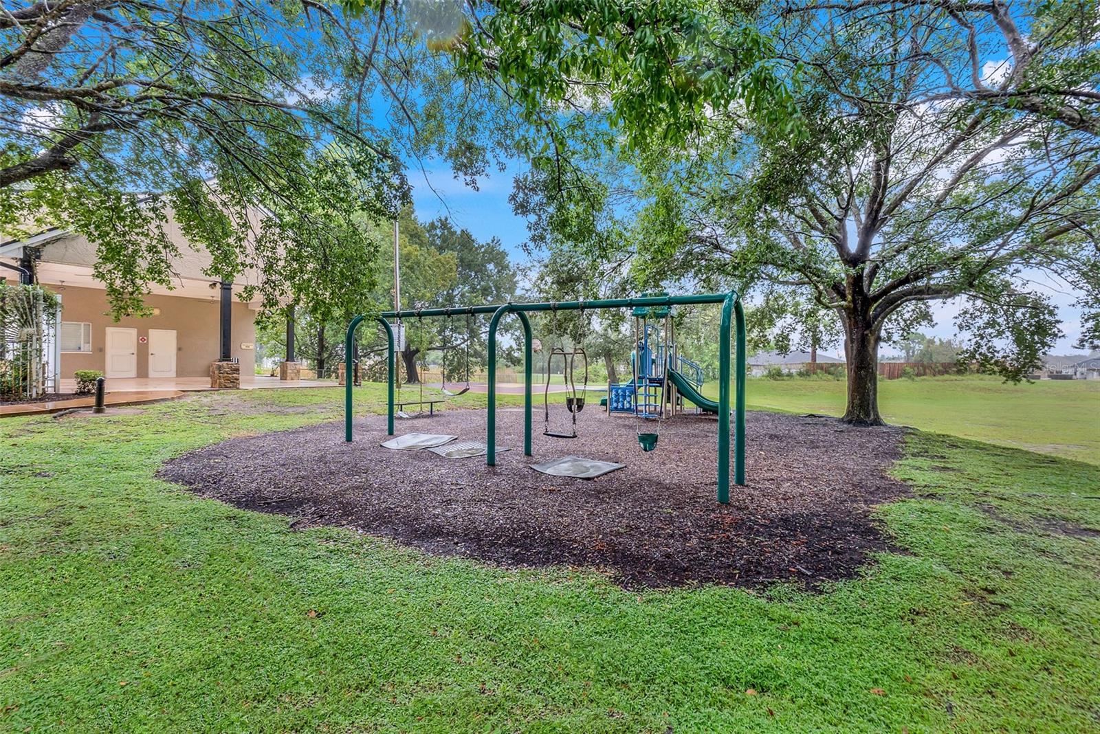 Image 43 of 47 For 226 Haversham Road