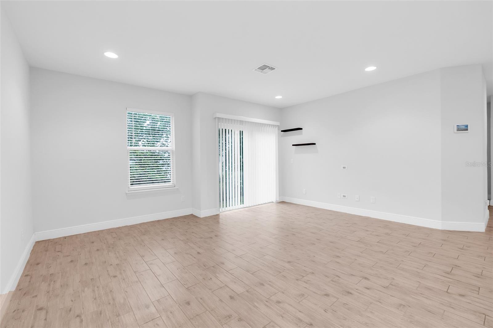 Image 6 of 47 For 226 Haversham Road