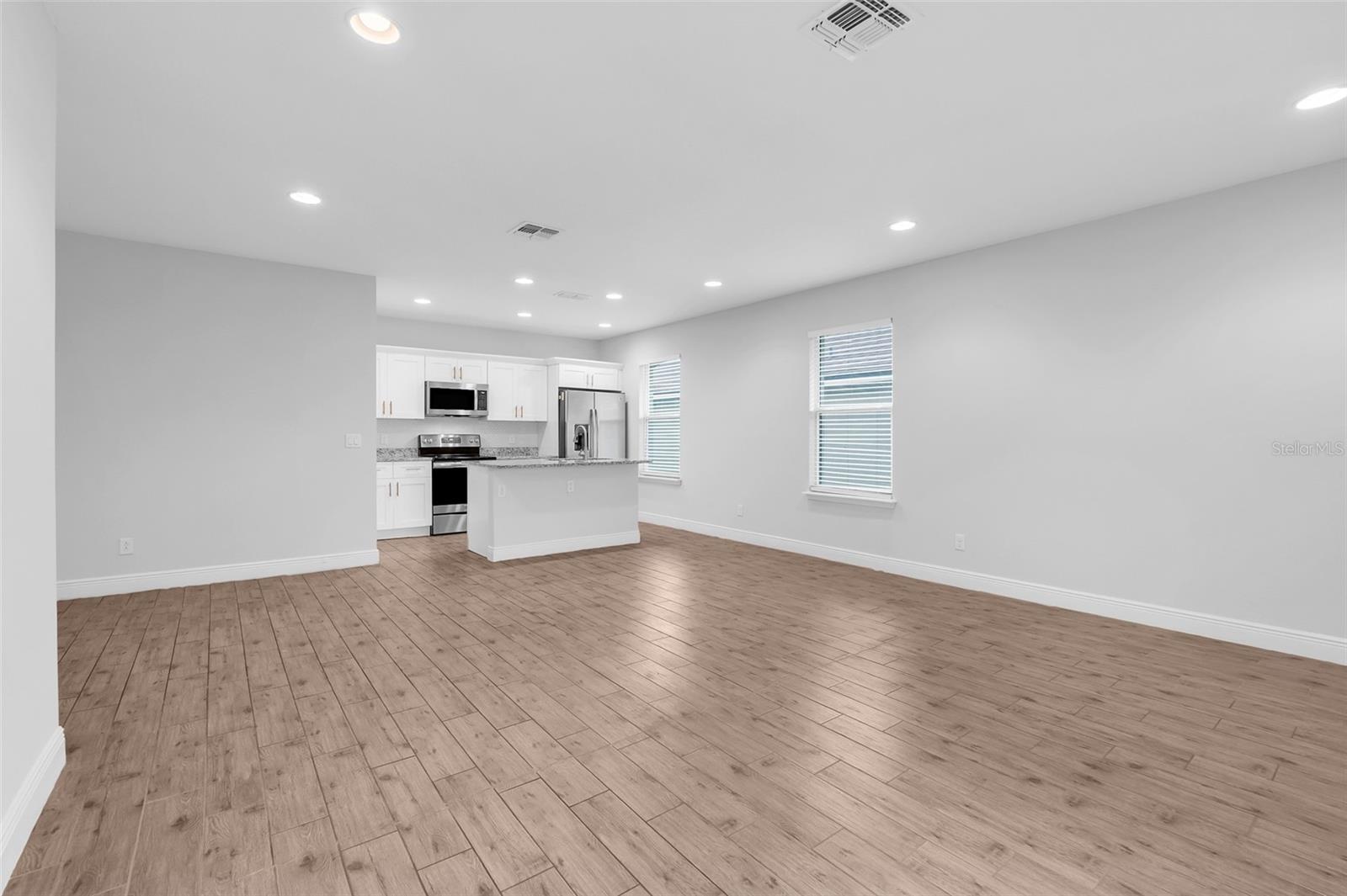 Image 8 of 47 For 226 Haversham Road