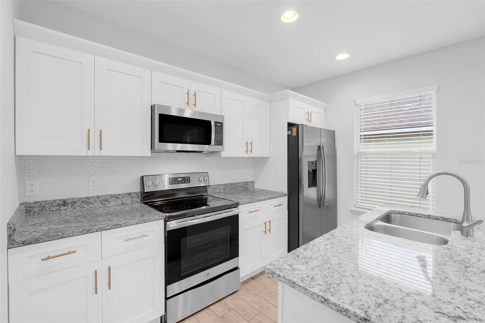 Image 9 of 47 For 226 Haversham Road