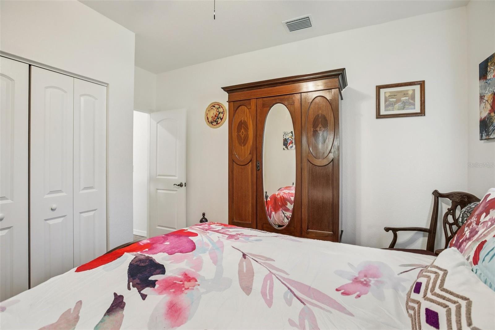 Image 21 of 32 For 4527 Haines Road N