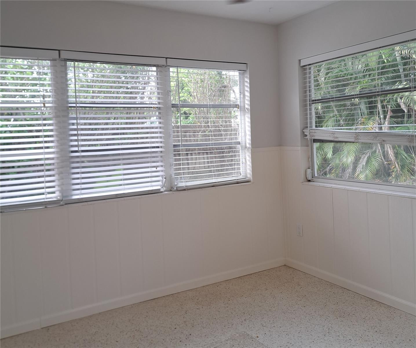 Image 11 of 25 For 2715 45th Street S