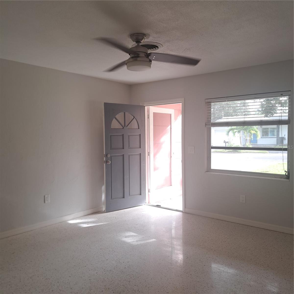Image 3 of 25 For 2715 45th Street S