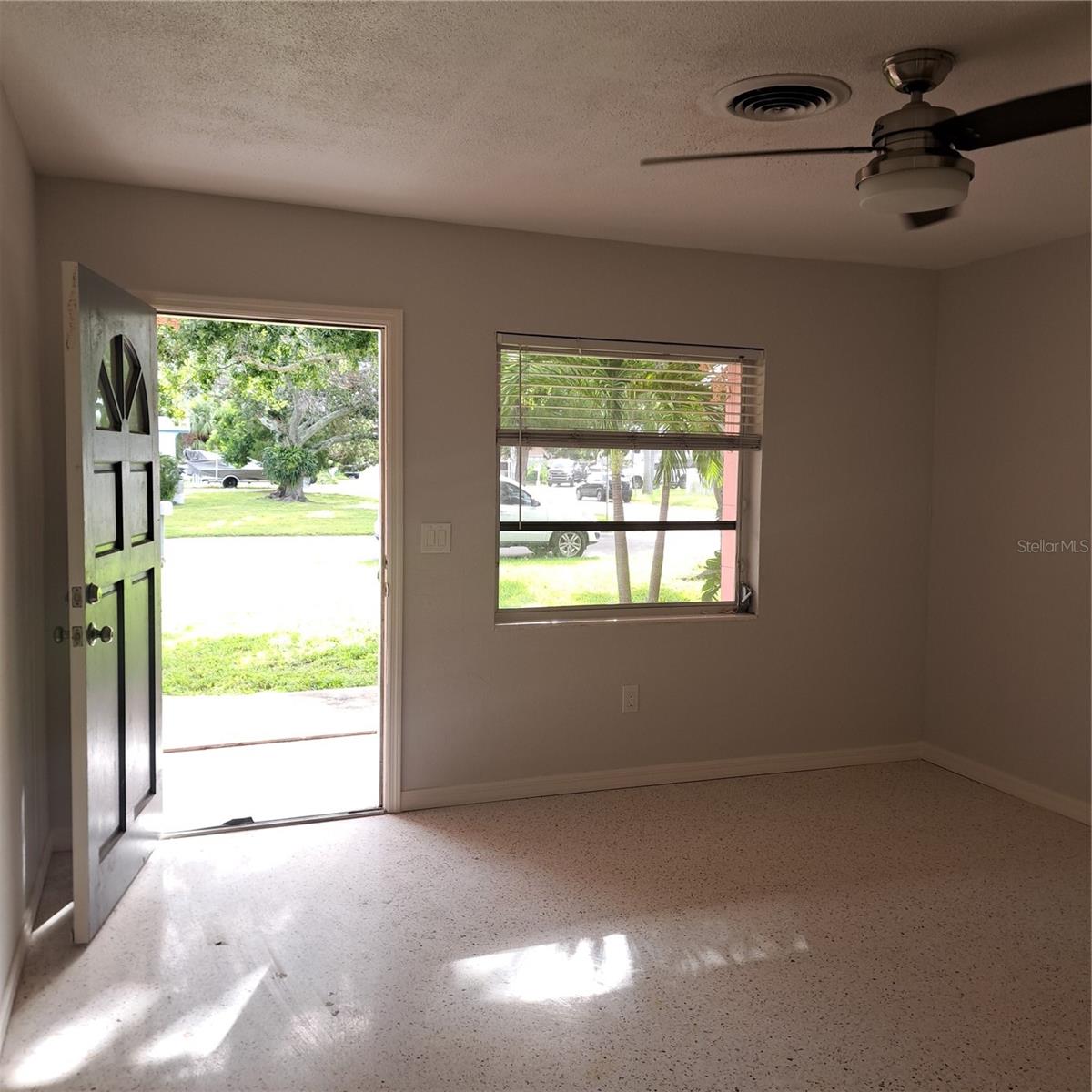 Image 4 of 25 For 2715 45th Street S