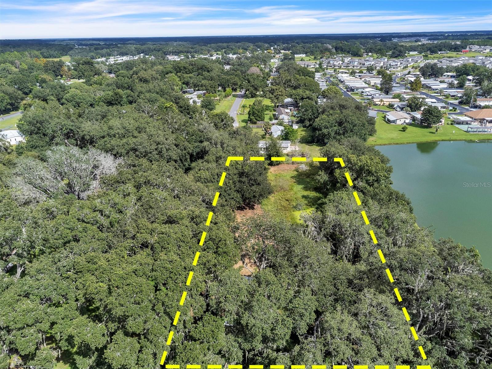 Image 2 of 20 For 3235 Oakwood Drive