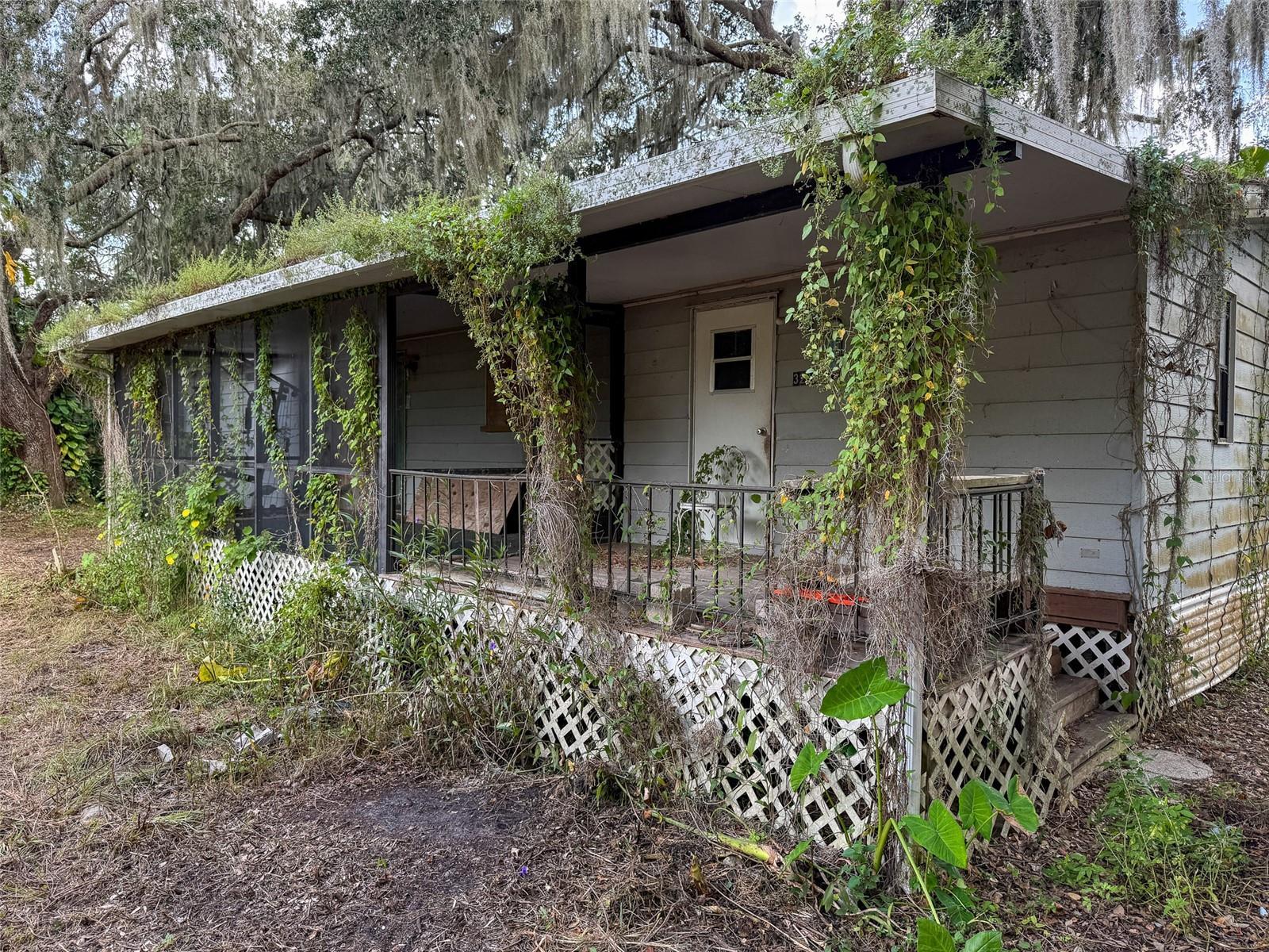 Image 6 of 20 For 3235 Oakwood Drive