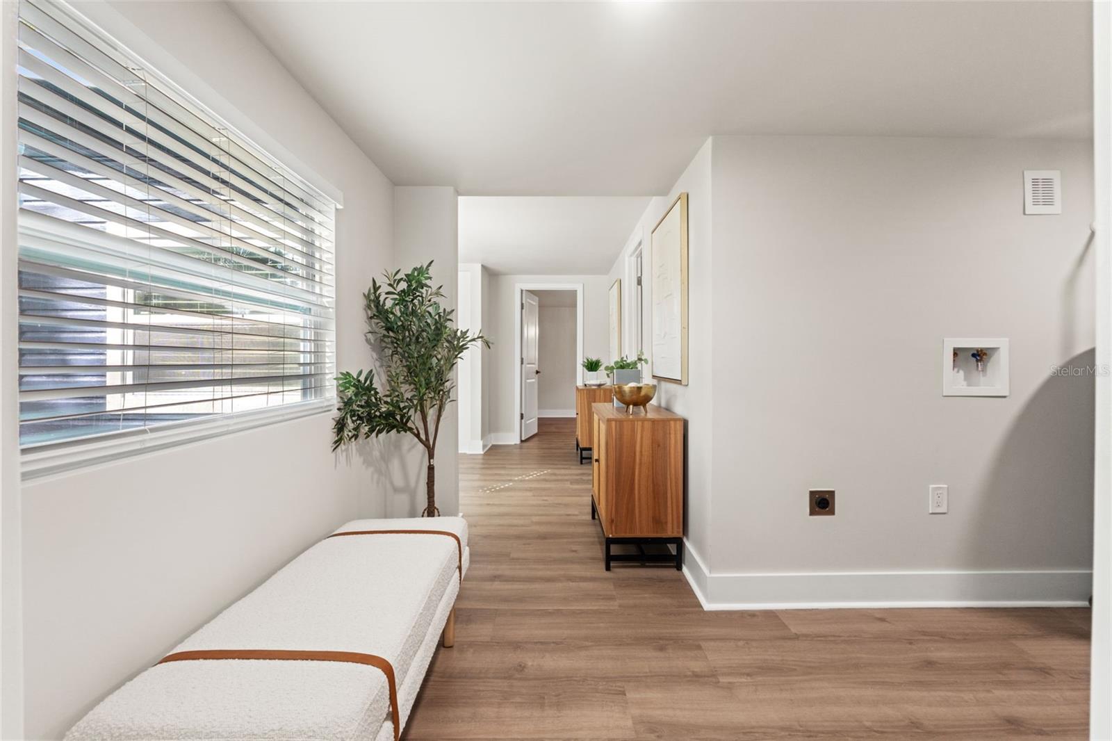 Image 40 of 62 For 1715 Hollywood Street