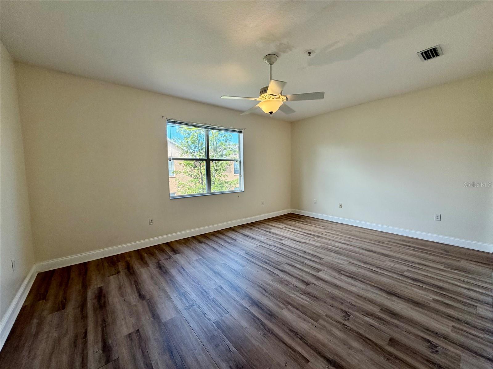 Image 9 of 17 For 6825 Kissimmee Street