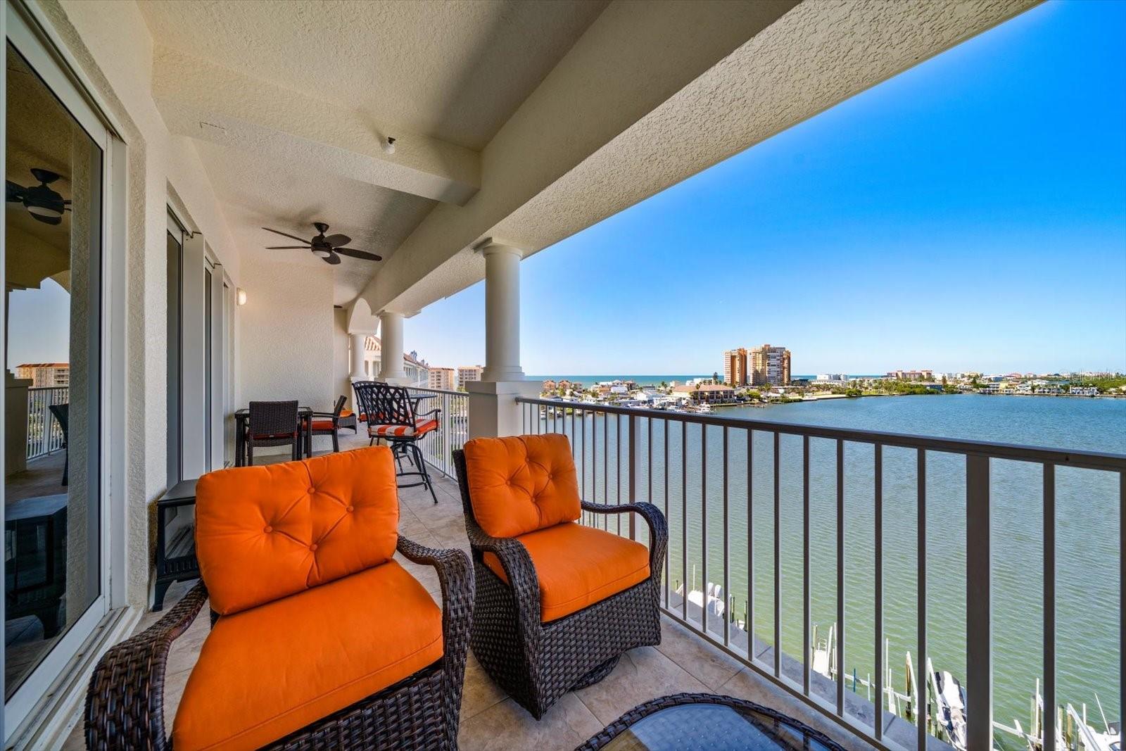 Image 11 of 40 For 17745 Gulf Boulevard 702