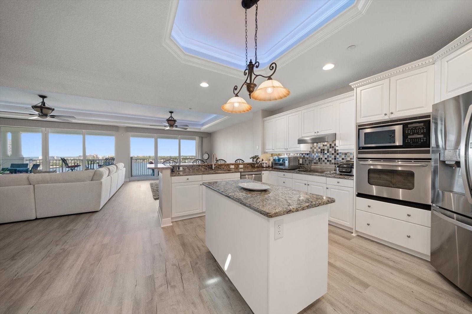 Image 15 of 40 For 17745 Gulf Boulevard 702