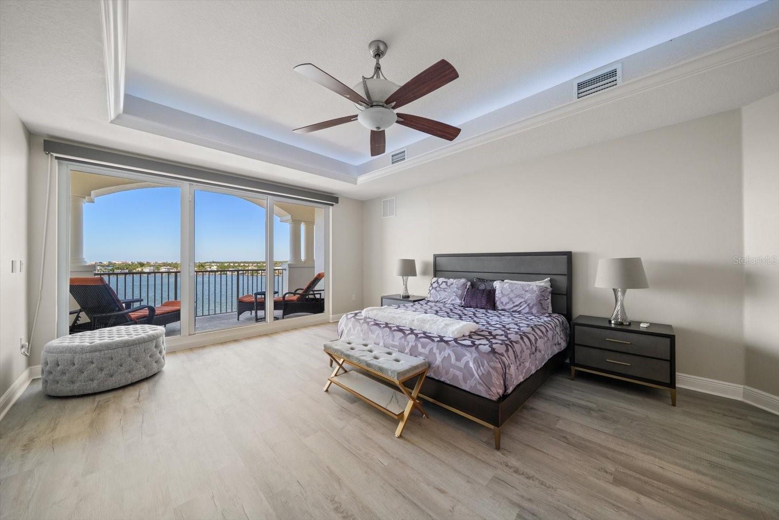 Image 23 of 40 For 17745 Gulf Boulevard 702