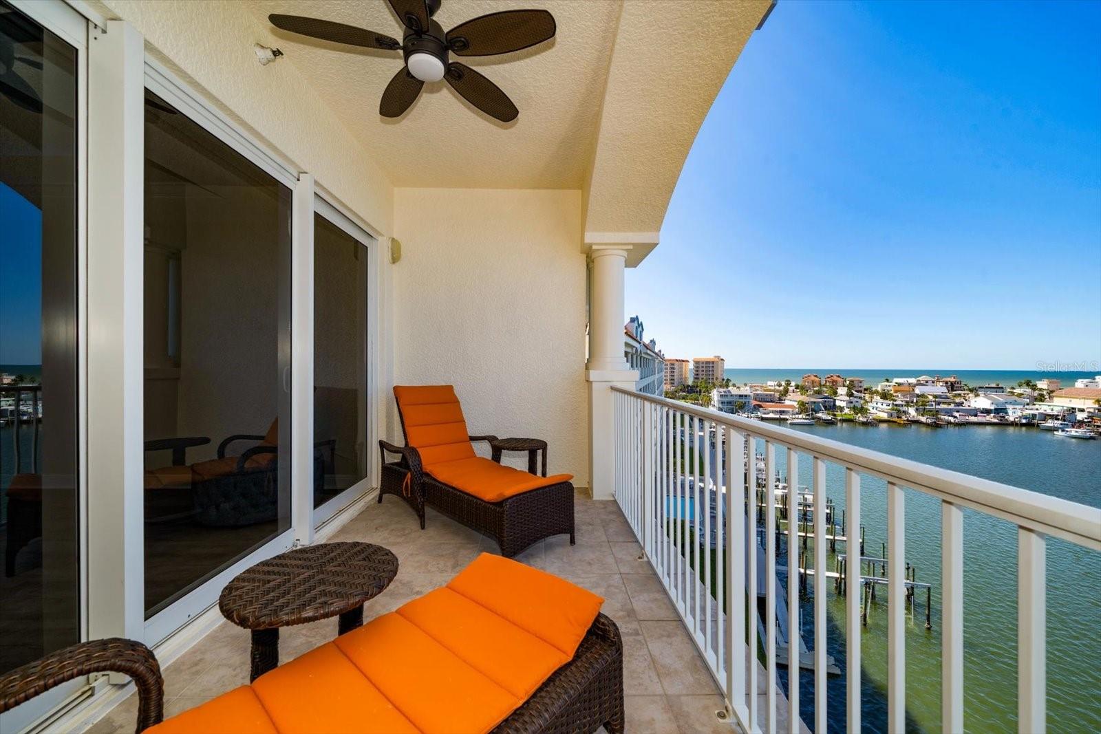 Image 27 of 40 For 17745 Gulf Boulevard 702