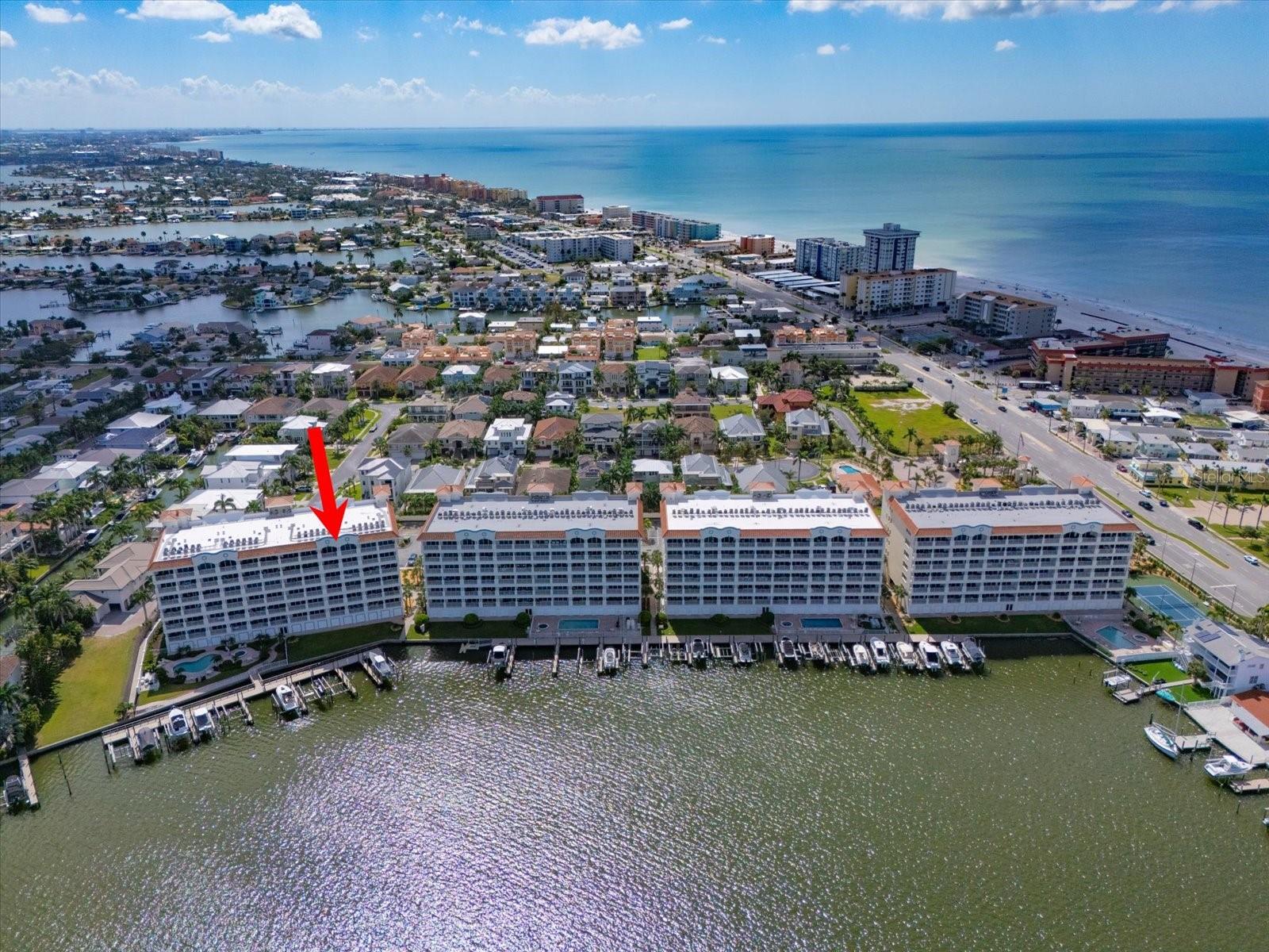Image 3 of 40 For 17745 Gulf Boulevard 702