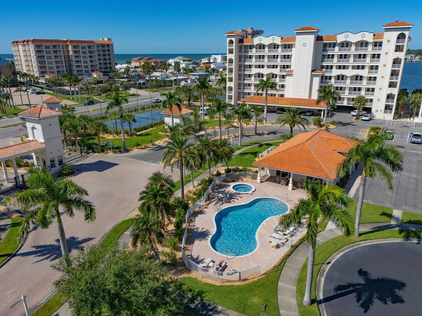 Image 38 of 40 For 17745 Gulf Boulevard 702