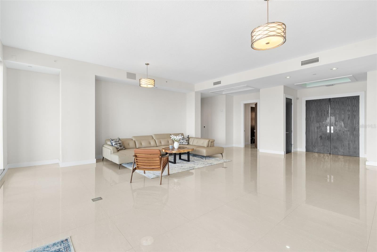 Listing photo id 13 for 449 12th Street 2801