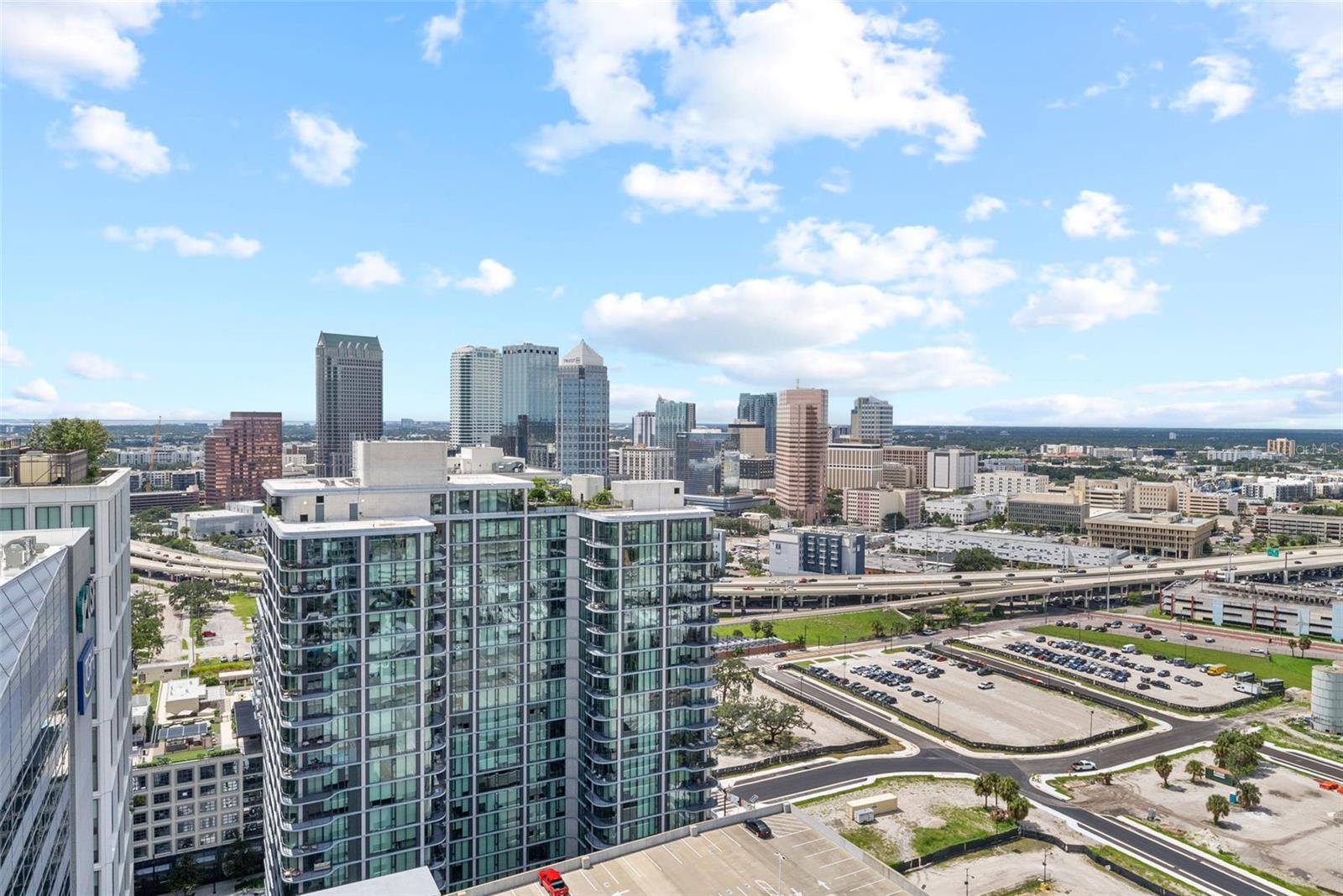 Listing photo id 34 for 449 12th Street 2801