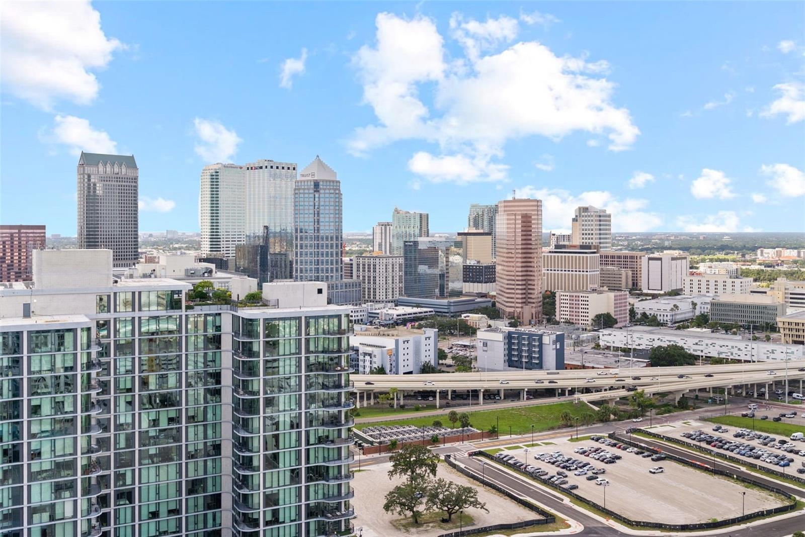 Listing photo id 42 for 449 12th Street 2801