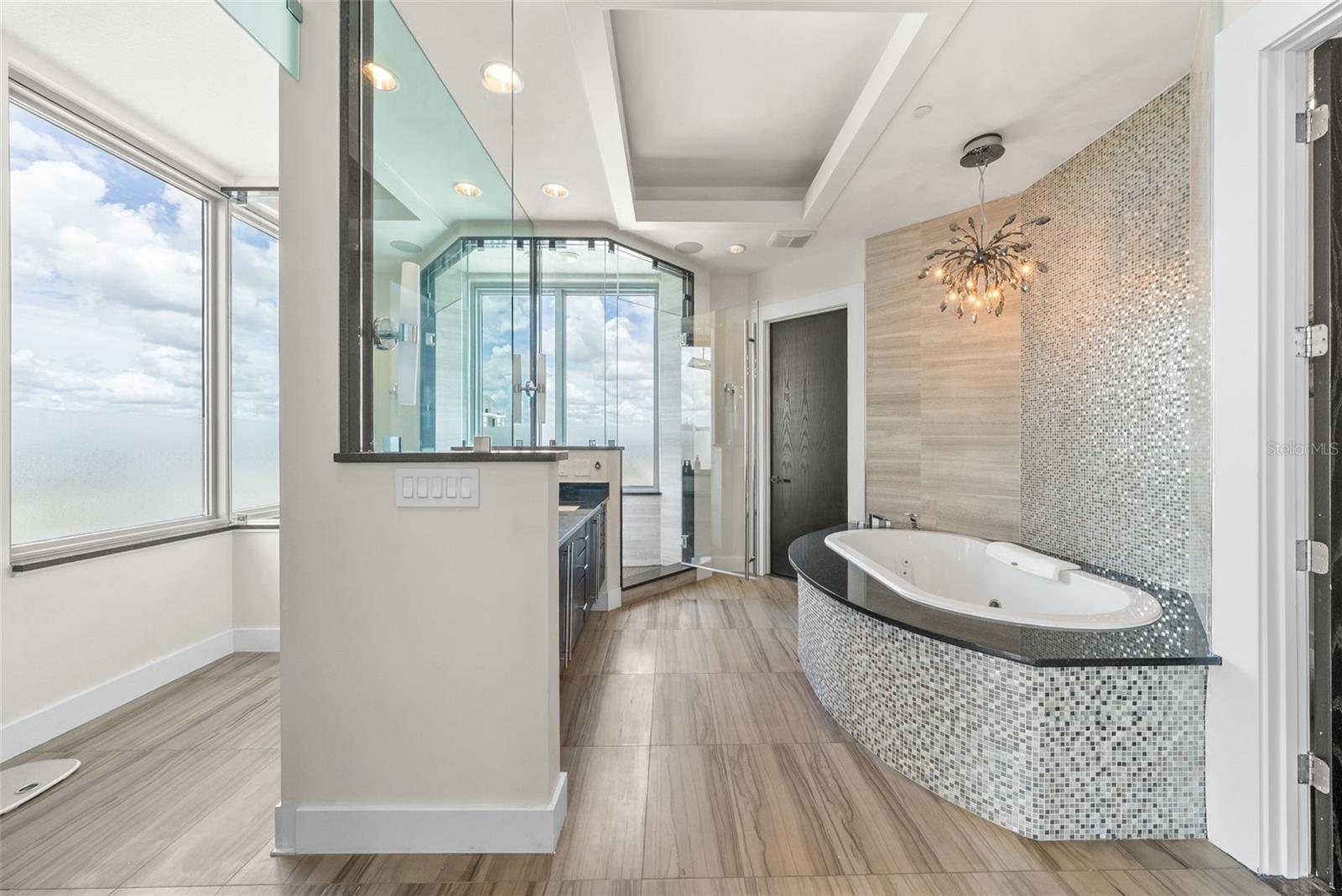 Listing photo id 54 for 449 12th Street 2801
