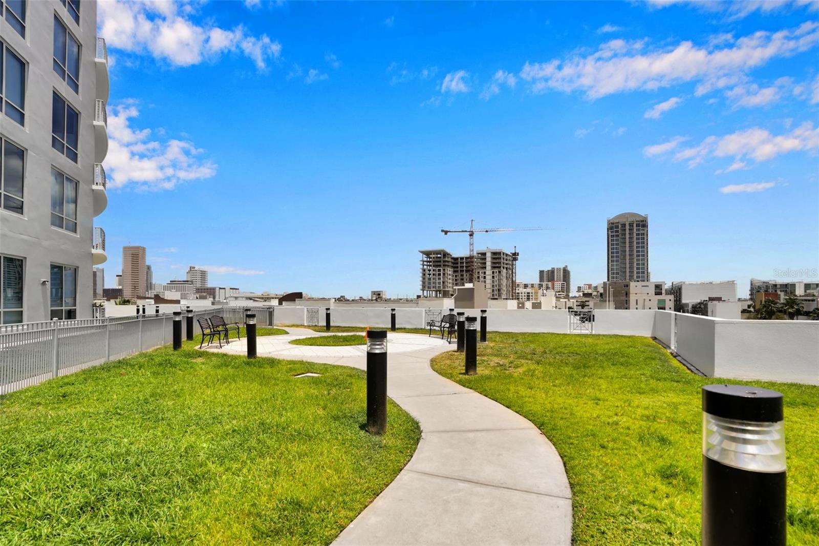 Listing photo id 4 for 449 12th Street 2801