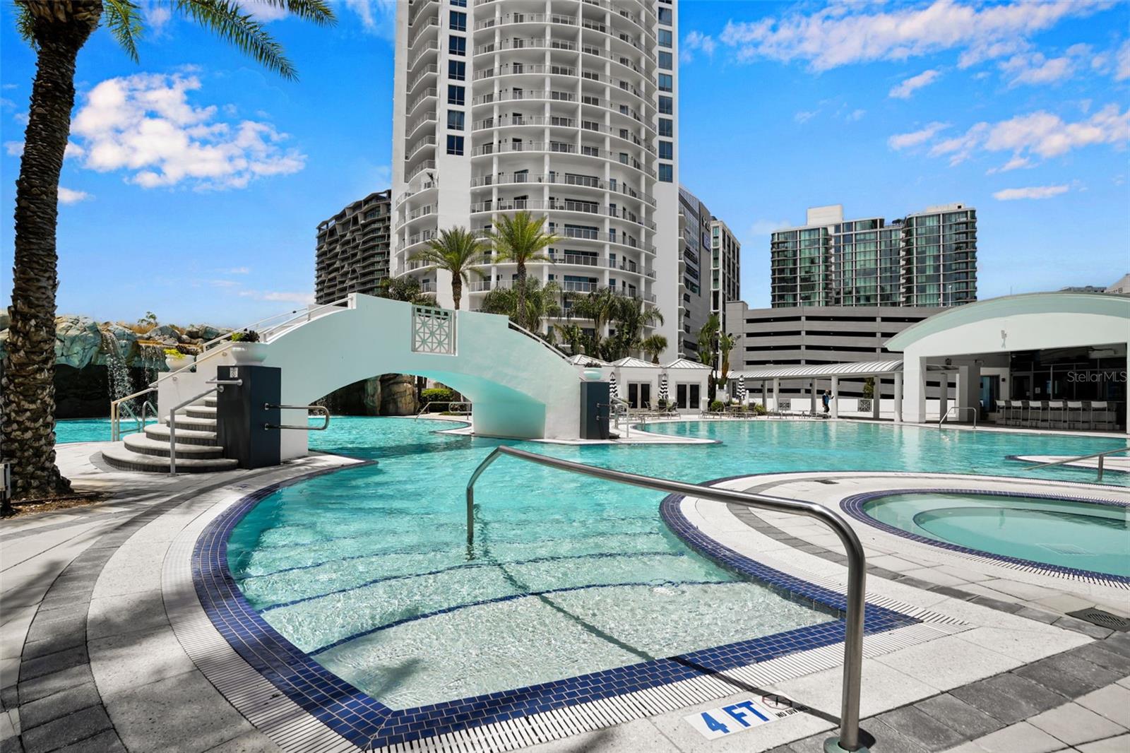 Listing photo id 76 for 449 12th Street 2801