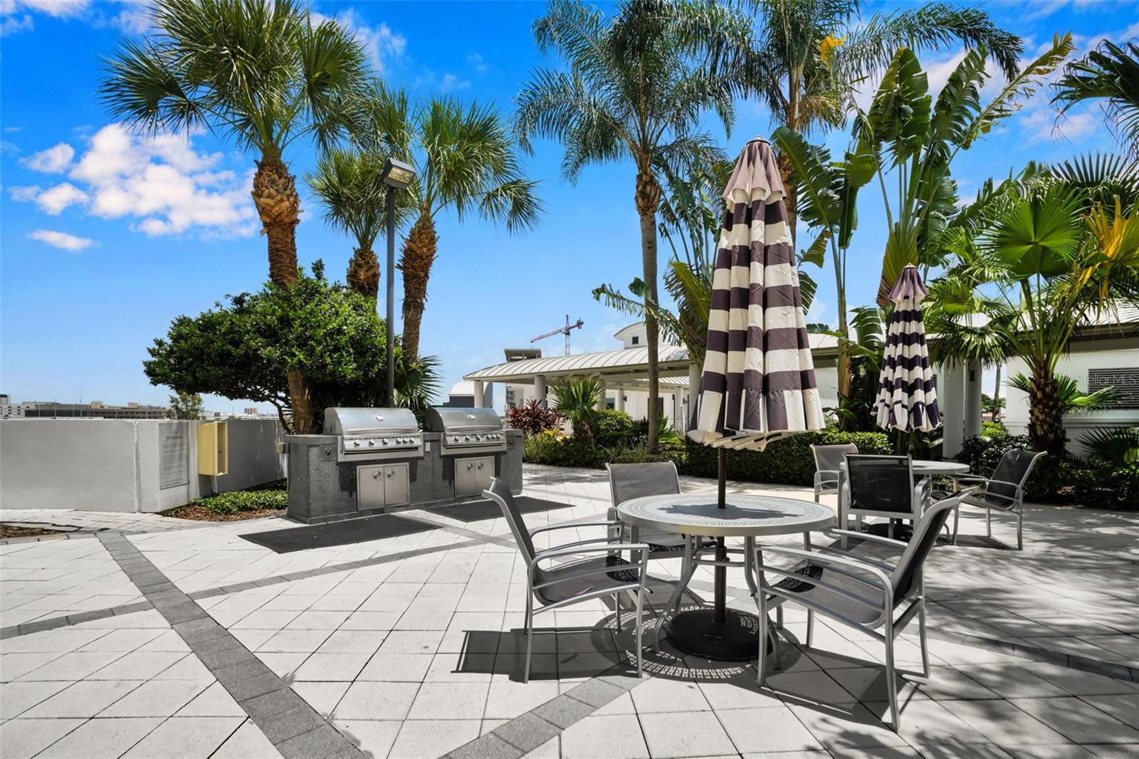 Listing photo id 81 for 449 12th Street 2801