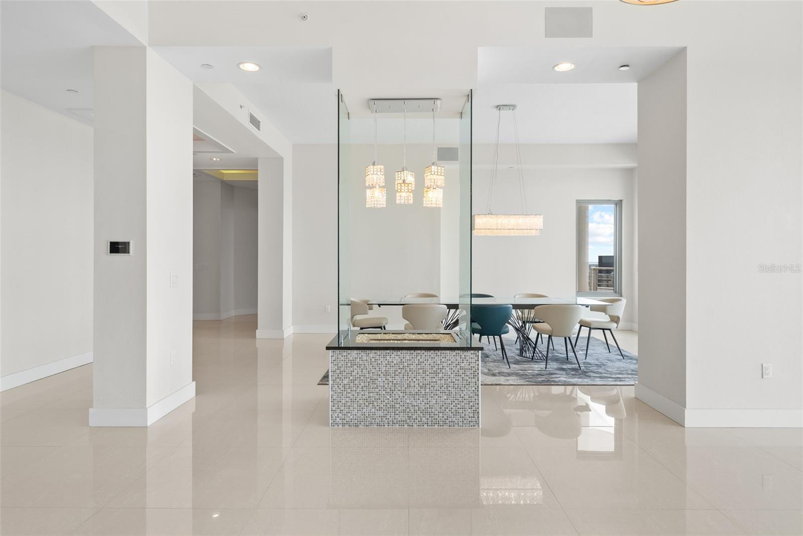 Listing photo id 82 for 449 12th Street 2801