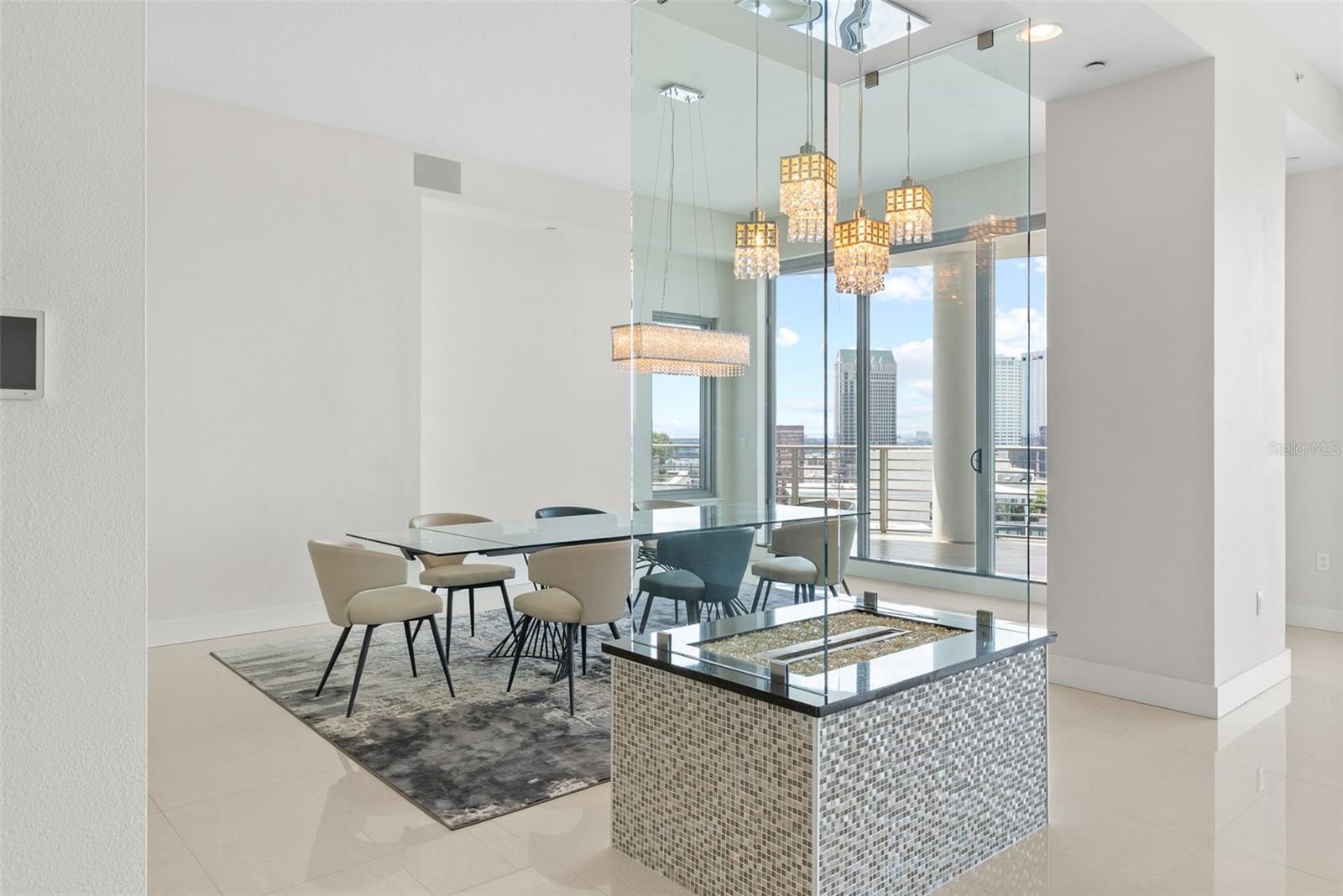 Listing photo id 83 for 449 12th Street 2801