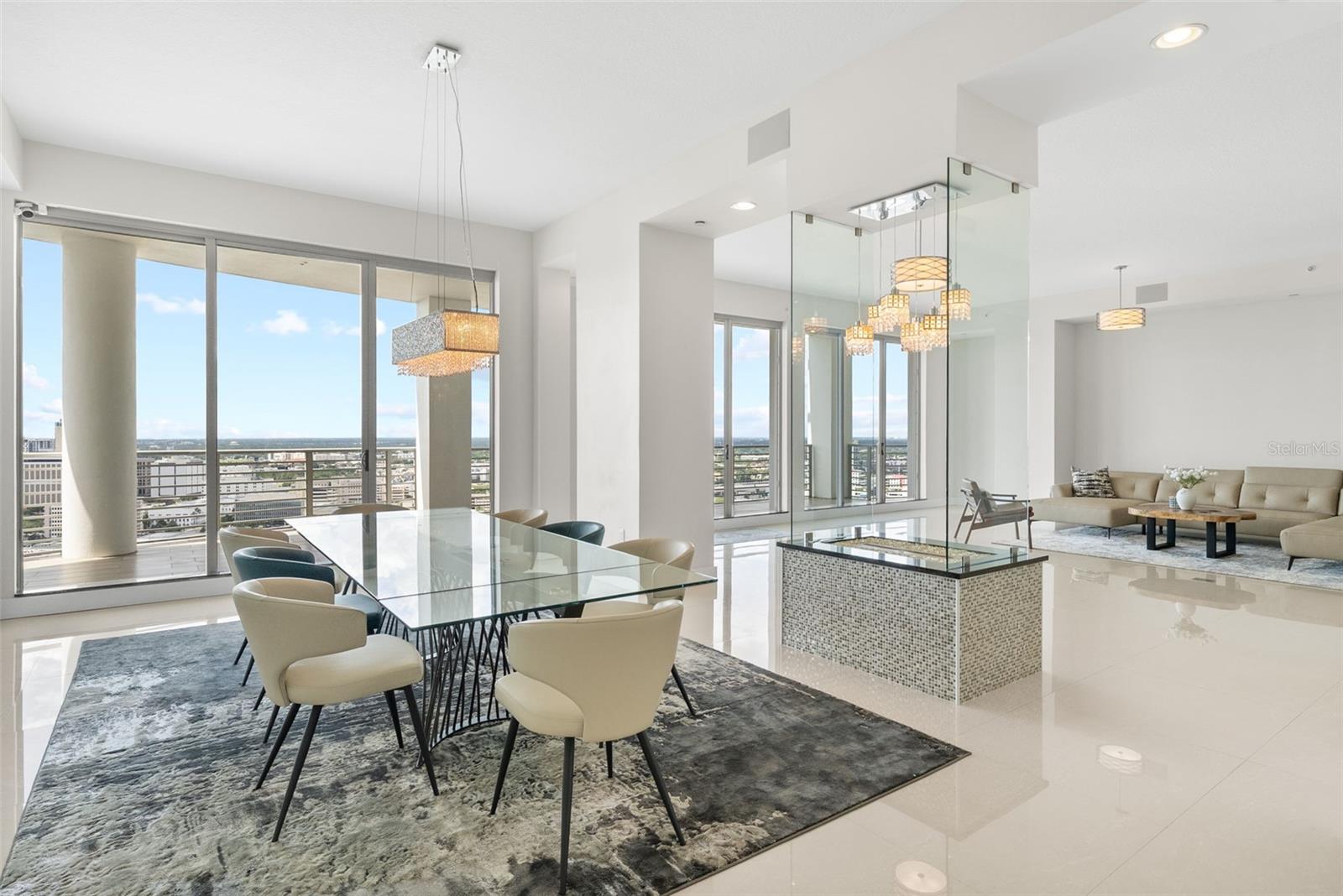 Listing photo id 85 for 449 12th Street 2801