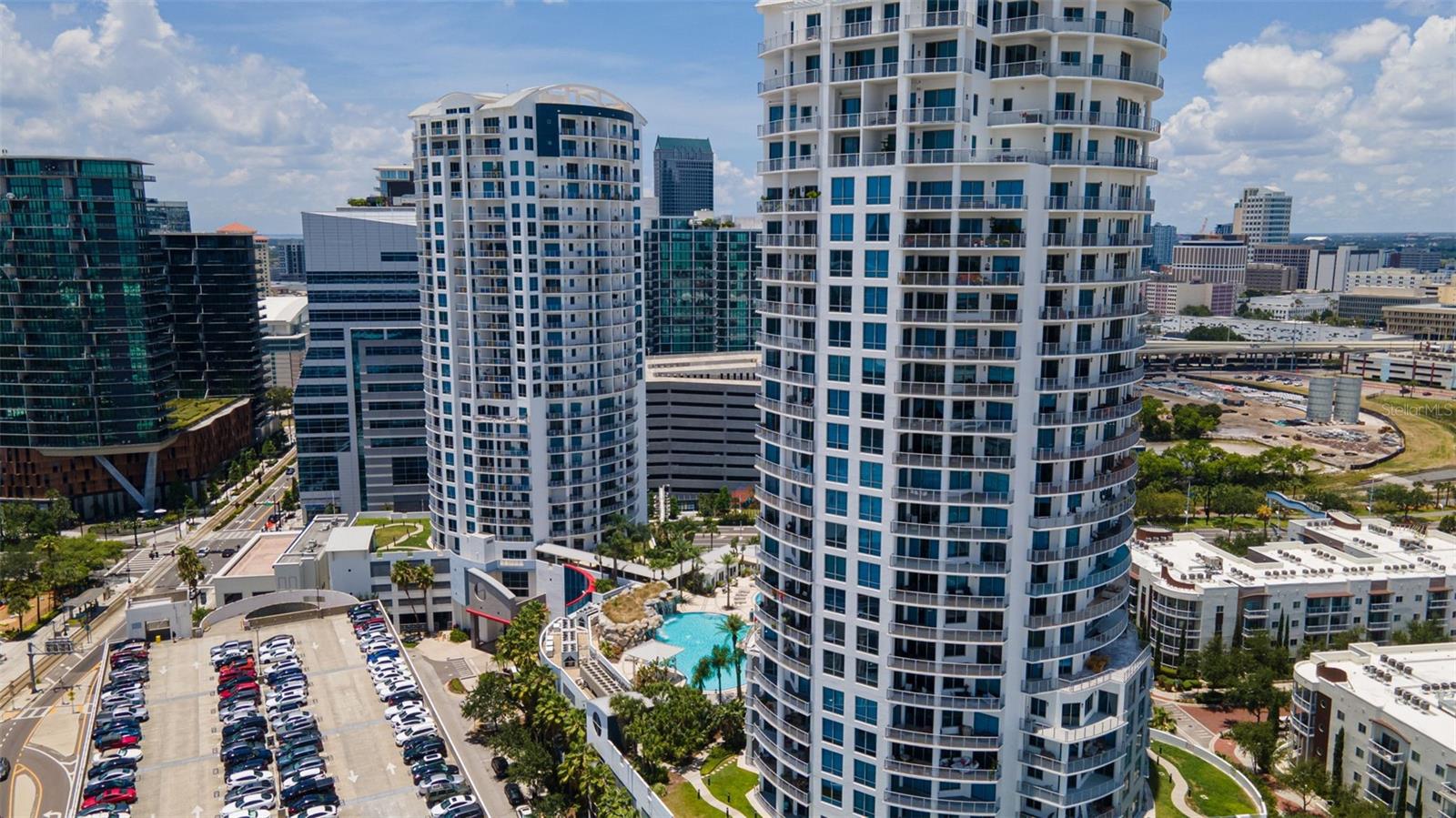 Listing photo id 94 for 449 12th Street 2801