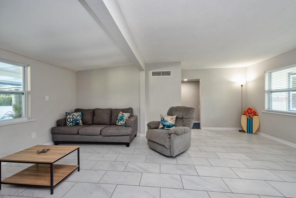 Image 6 of 44 For 1173 Myrtle Street