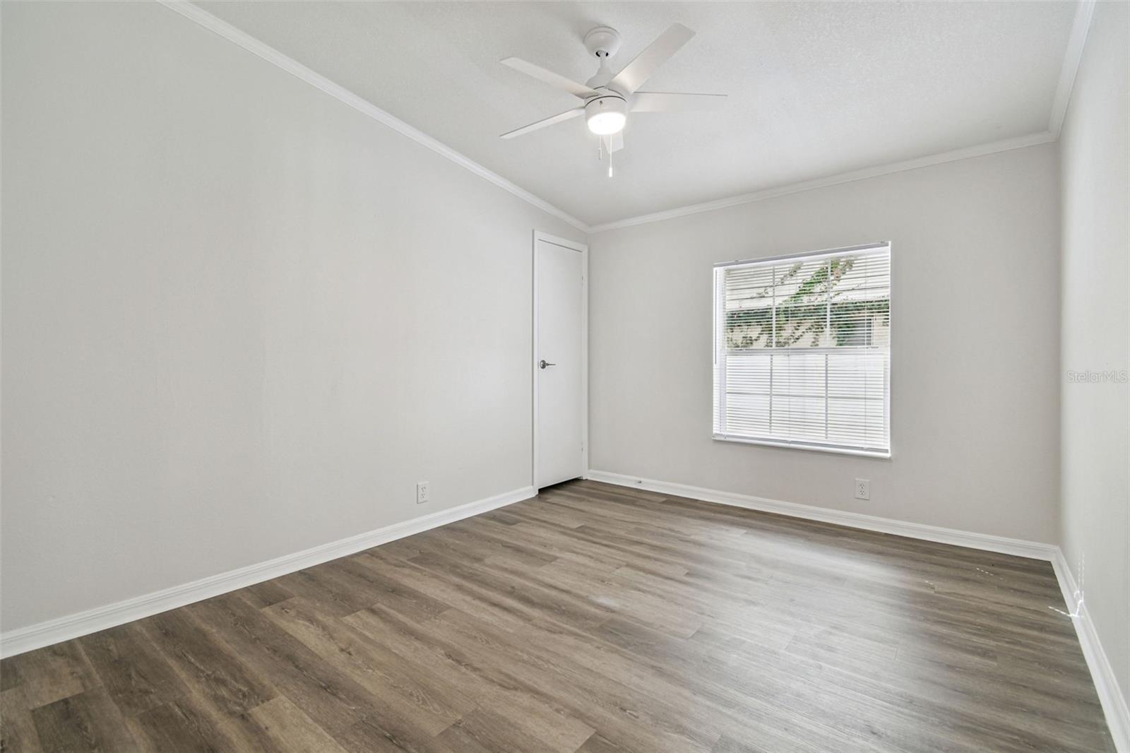 Image 19 of 31 For 5633 Charles Street