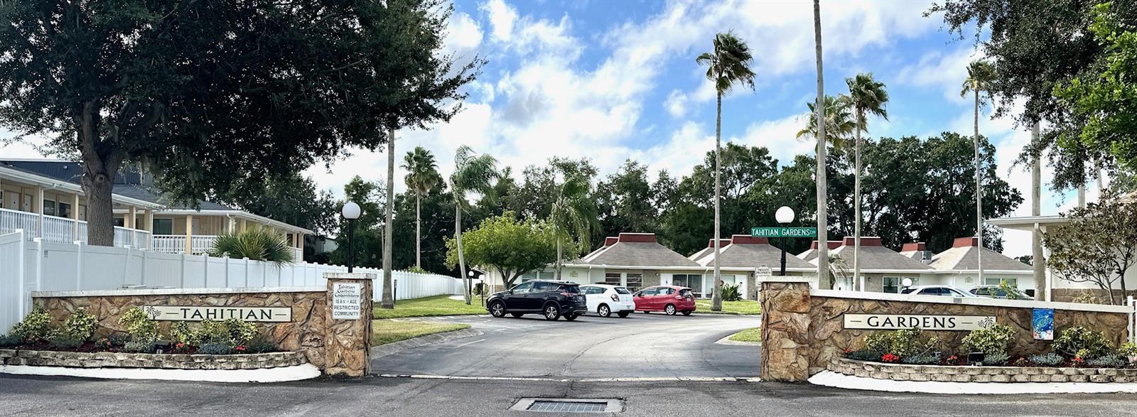 Listing photo id 1 for 4367 Tahitian Gardens Circle B