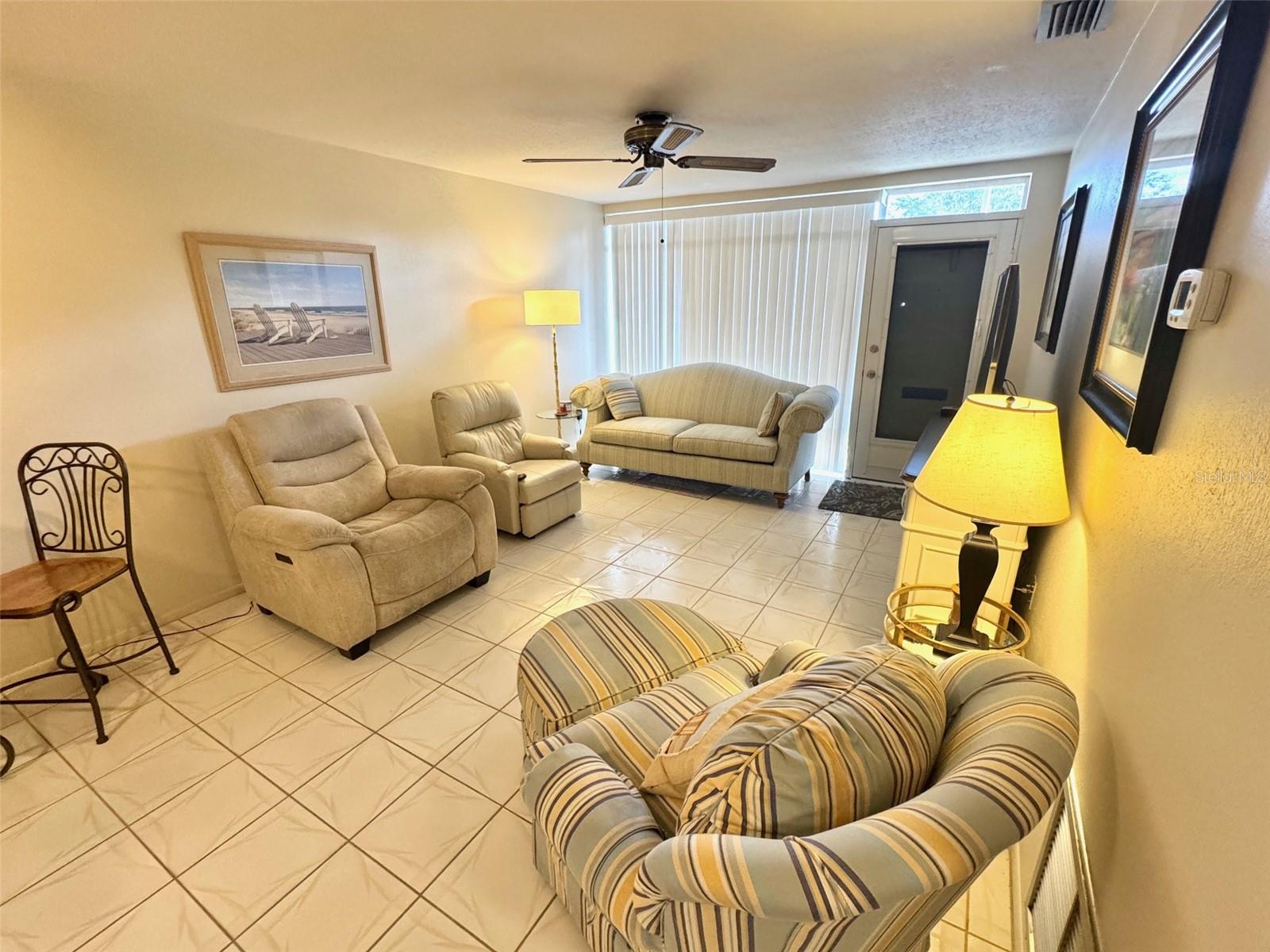 Listing photo id 4 for 4367 Tahitian Gardens Circle B