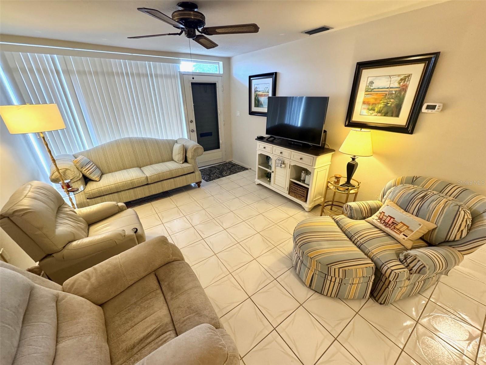 Listing photo id 5 for 4367 Tahitian Gardens Circle B