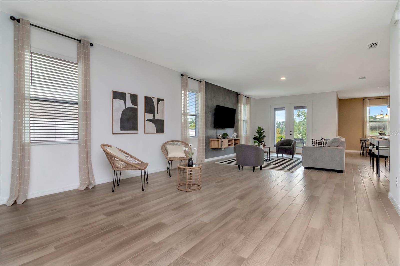 Image 19 of 50 For 2260 Derwent Drive