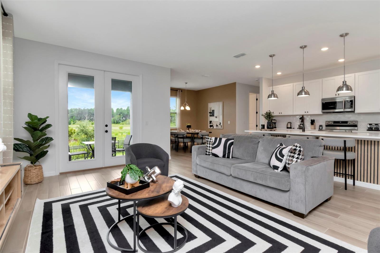 Image 3 of 50 For 2260 Derwent Drive