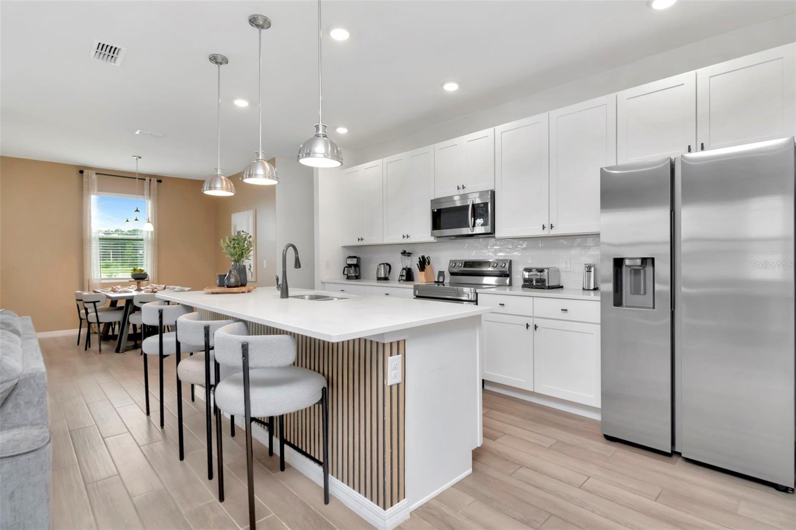 Image 4 of 50 For 2260 Derwent Drive