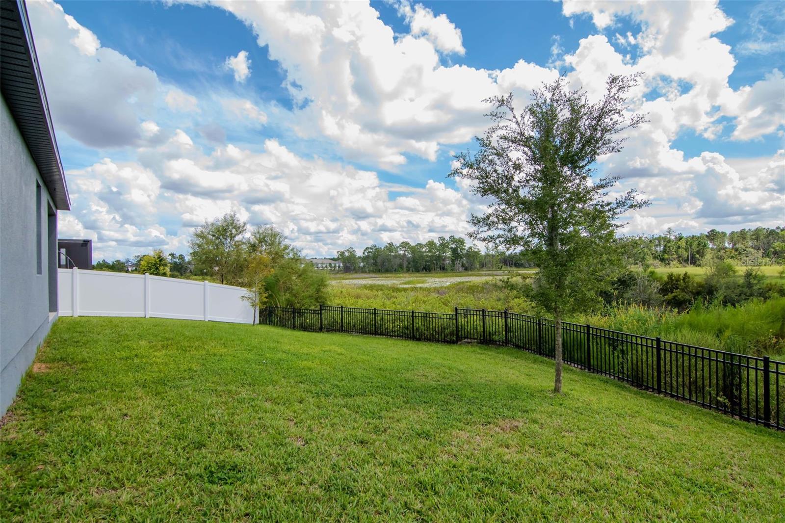 Image 40 of 50 For 2260 Derwent Drive